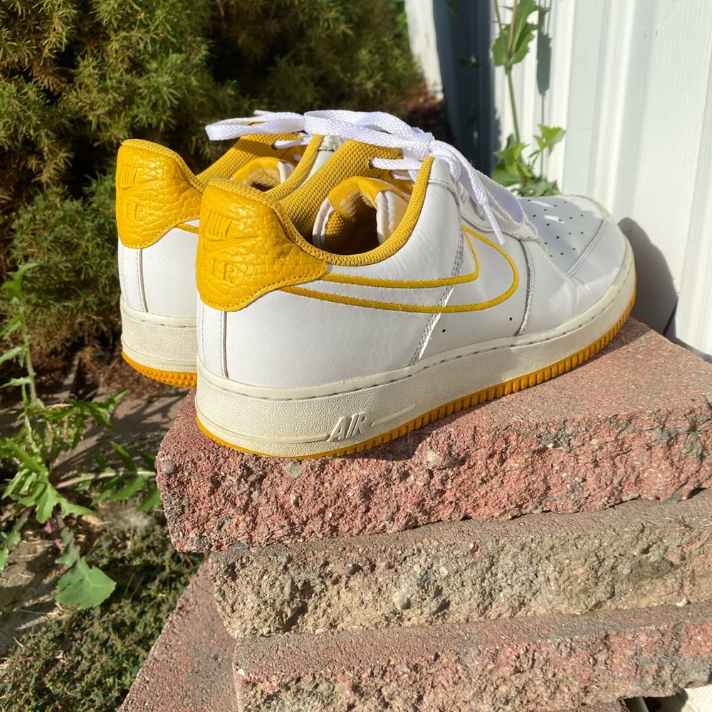 Nike Air Force 1